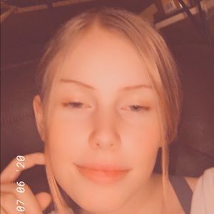 Meet your Posher, Makayla